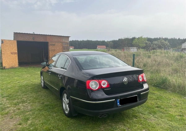 Volkswagen Passat cena 21500 przebieg: 237062, rok produkcji 2009 z Barlinek małe 56